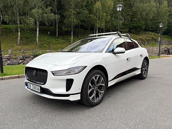 Jaguar I-PACE 10 of 13