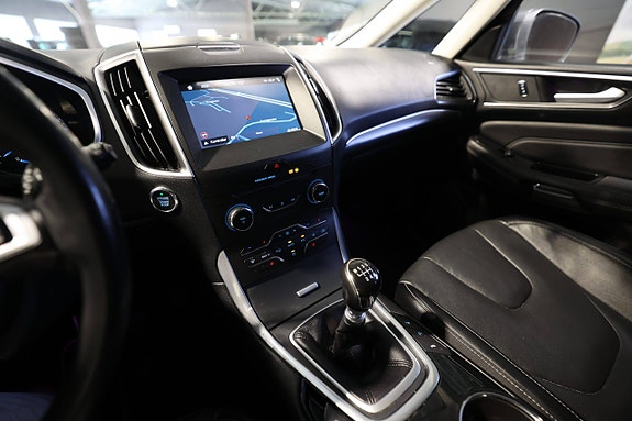 Ford S-MAX 28 of 30