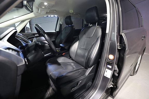 Ford S-MAX 14 of 30