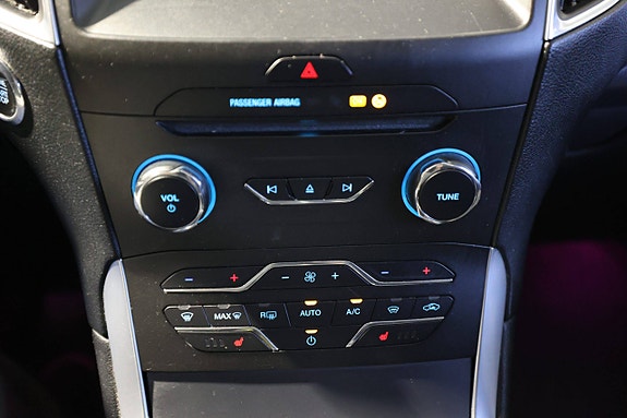 Ford S-MAX 26 of 30