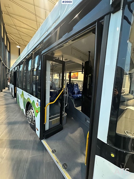 Annet 2019 Golden Dragon Pivot EV EL Buss - 7 of 30