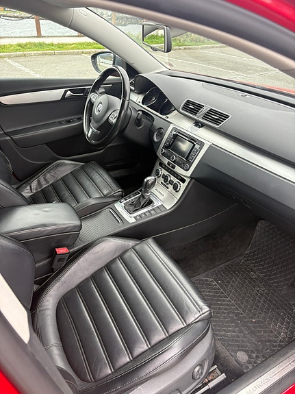 Volkswagen Passat Alltrack 14 of 19
