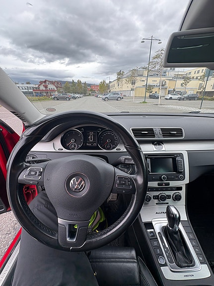 Volkswagen Passat Alltrack 17 of 19