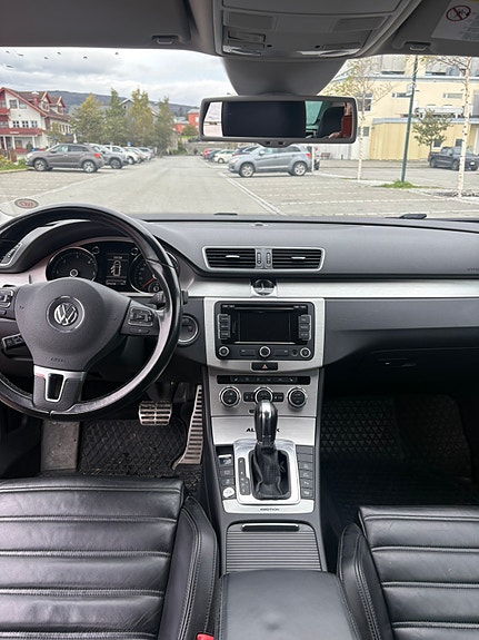 Volkswagen Passat Alltrack 9 of 19