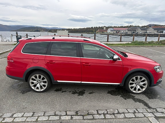 Volkswagen Passat Alltrack 7 of 19