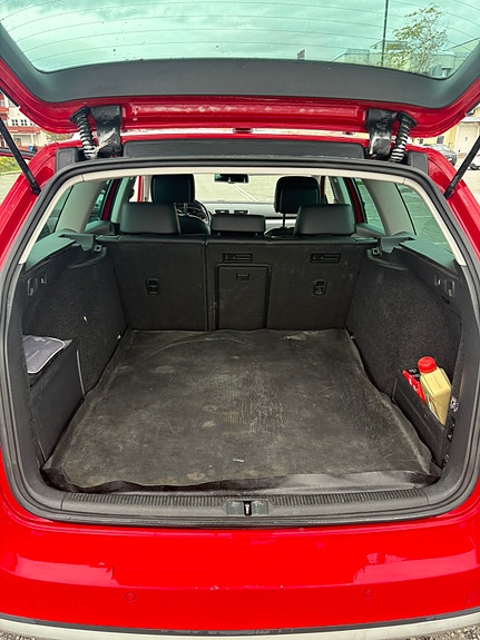 Volkswagen Passat Alltrack 19 of 19