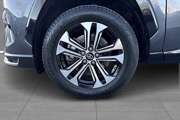 Toyota RAV4 24 of 24