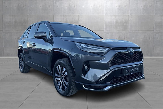 Toyota RAV4 7 of 24