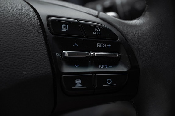 Hyundai IONIQ 23 of 29