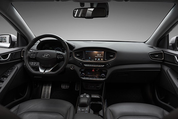 Hyundai IONIQ 20 of 29