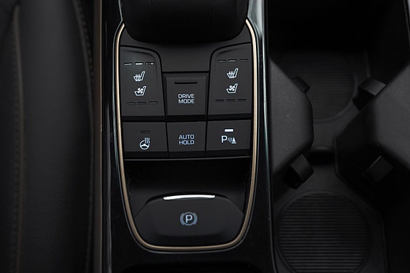 Hyundai IONIQ 14 of 29