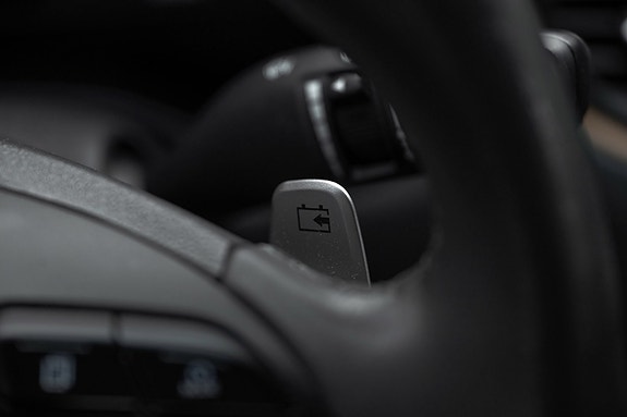 Hyundai IONIQ 22 of 29