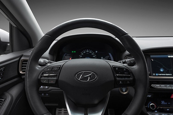 Hyundai IONIQ 21 of 29