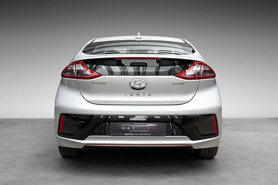 Hyundai IONIQ 6 of 29