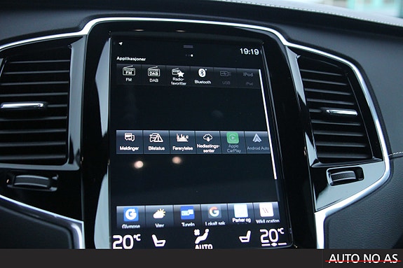 Volvo XC90 25 of 30