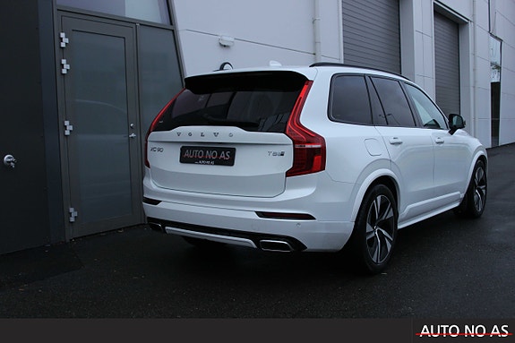 Volvo XC90 6 of 30