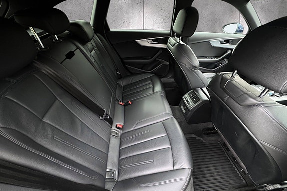 Audi A4 17 of 23