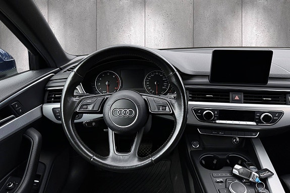 Audi A4 10 of 23
