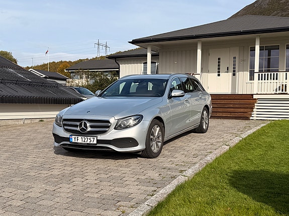 Mercedes-Benz E220 d 3 of 27