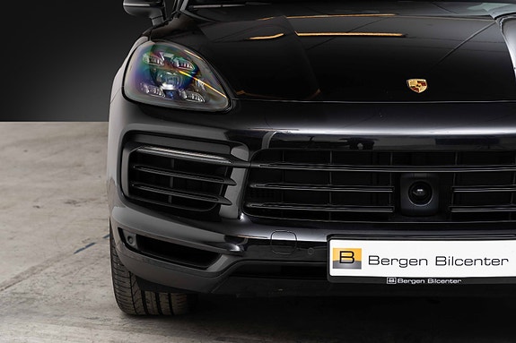 Porsche Cayenne 5 of 30