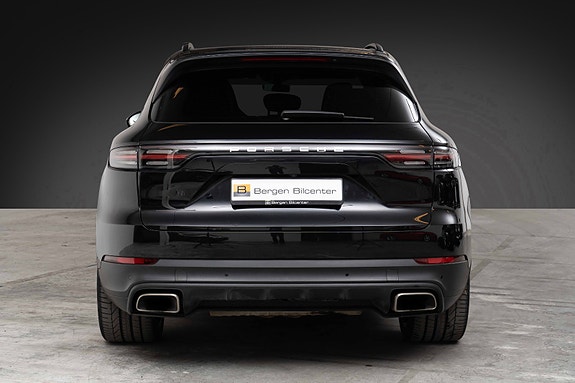 Porsche Cayenne 7 of 30