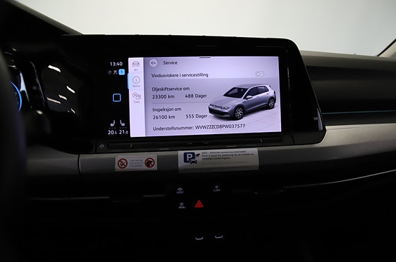 Volkswagen Golf VIII 18 of 28