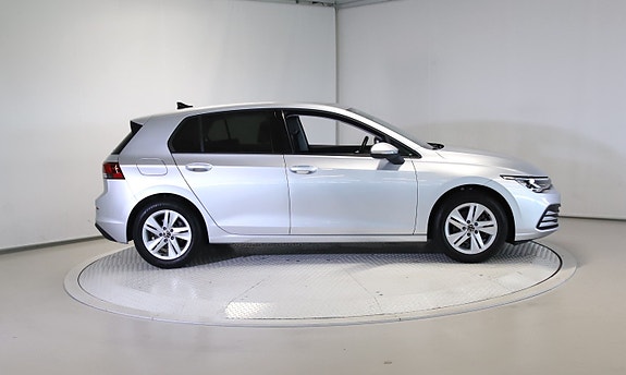 Volkswagen Golf VIII 6 of 28