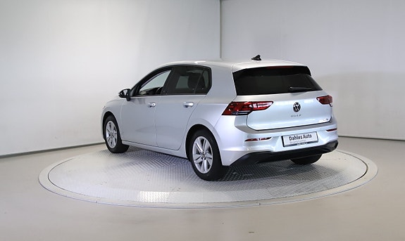 Volkswagen Golf VIII 3 of 28