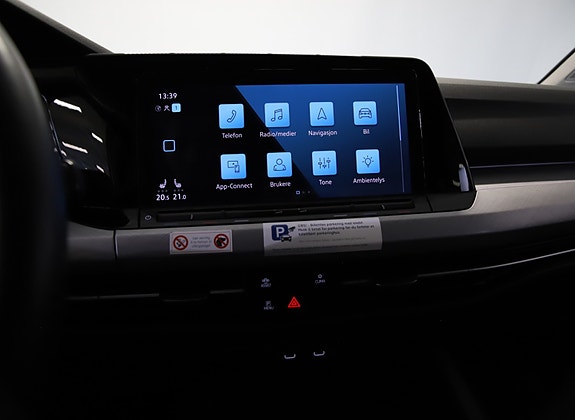 Volkswagen Golf VIII 14 of 28