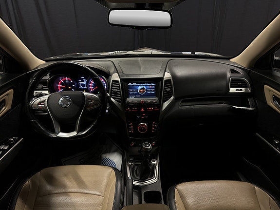 SsangYong Tivoli 14 of 27