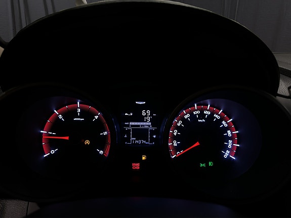 SsangYong Tivoli 23 of 27