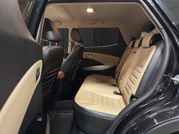 SsangYong Tivoli 11 of 27