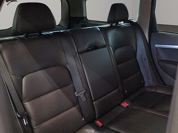 Volvo V70 17 of 30