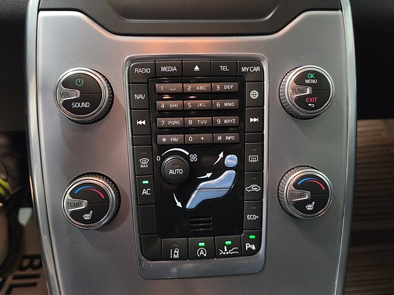 Volvo V70 20 of 30