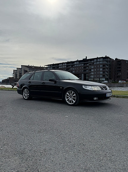 Saab 9-5 2 of 11