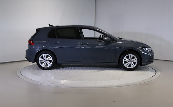Volkswagen Golf VIII 6 of 30