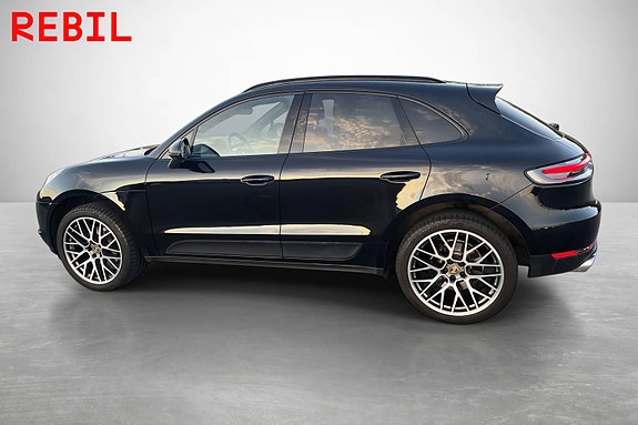 Porsche Macan 6 of 18