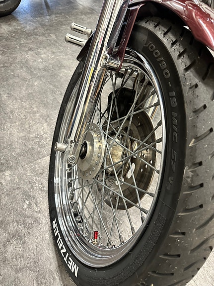 Harley-Davidson XL 883 Sportster 8 of 12