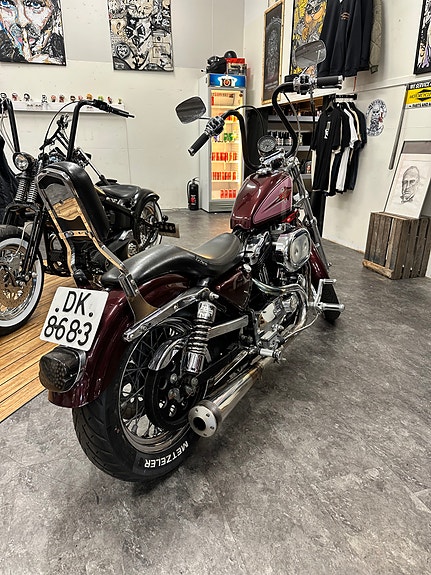 Harley-Davidson XL 883 Sportster 6 of 12