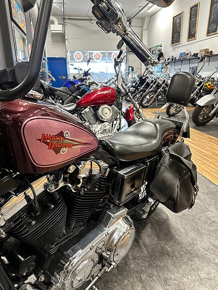 Harley-Davidson XL 883 Sportster 5 of 12