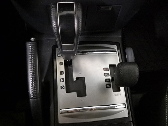 Mitsubishi Pajero 20 of 27