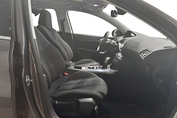 Peugeot 308 23 of 27