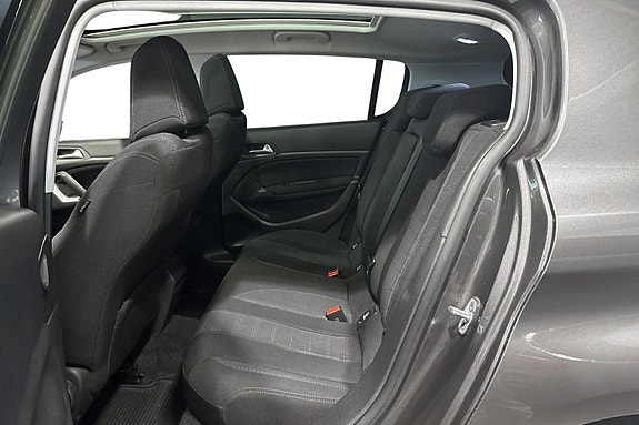 Peugeot 308 7 of 27