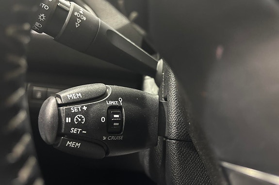 Peugeot 308 16 of 27