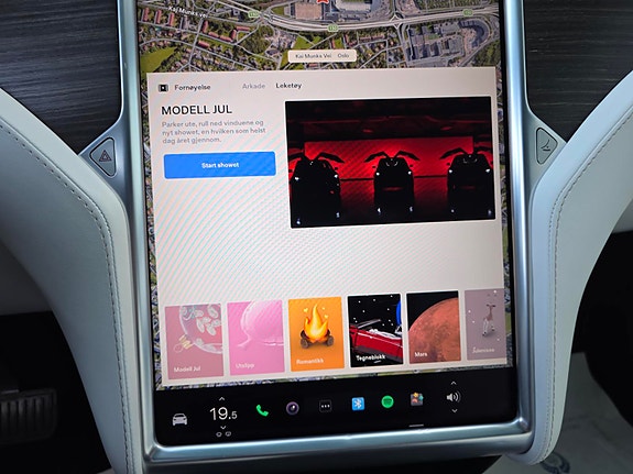 Tesla Model X 7 of 30