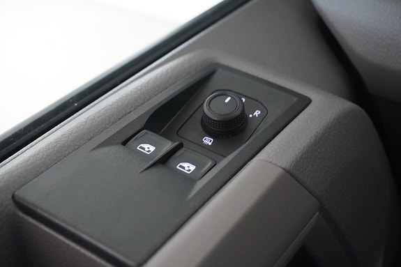 Volkswagen Crafter 22 of 26