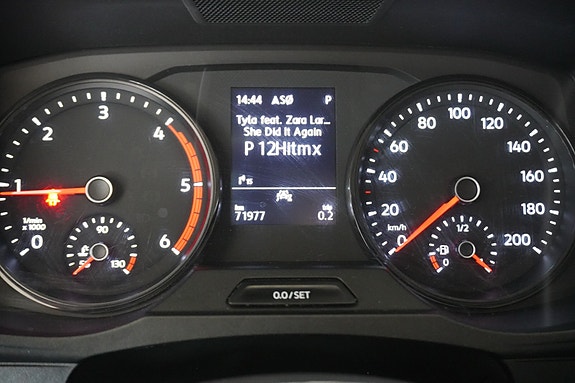 Volkswagen Crafter 21 of 26