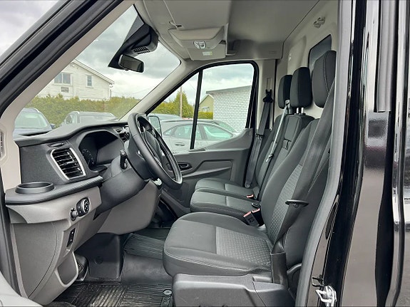 Ford Transit 7 of 10