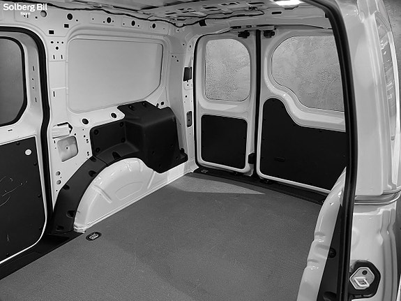 Ford Transit Connect 10 of 24