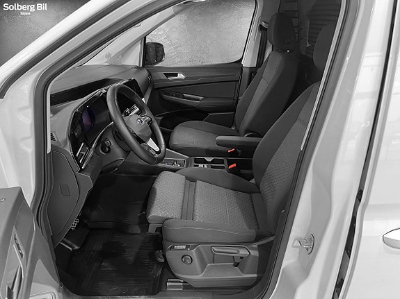 Ford Transit Connect 11 of 24